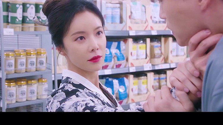  - 不是所有的顾客都是上帝，这个女主A爆了结局太解气