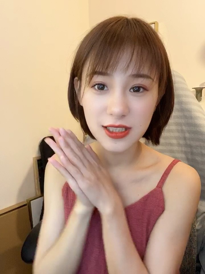 小阿七翻唱秦牛正威的《人生巧克力》,这嗓音也太好听了吧!-高清mv在