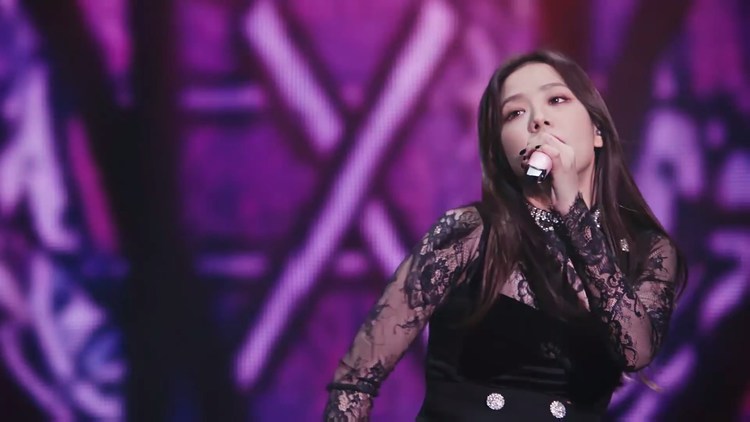  - 《KILL THIS LOVE》日版live舞台来啦！一起看舞台上发光的秀秀吧