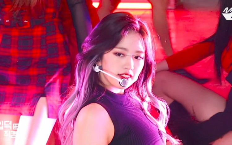 【4k横版直拍】杀疯了的sequence,izone安宥真:姐姐今年才17!