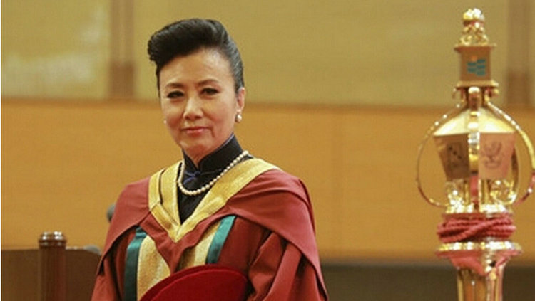  - 汪明荃的《万水千山总是情》，岁月的极美，在于它必然的流逝