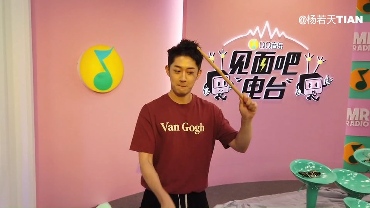 见面吧电台主持人杨若天带你揭秘幕后