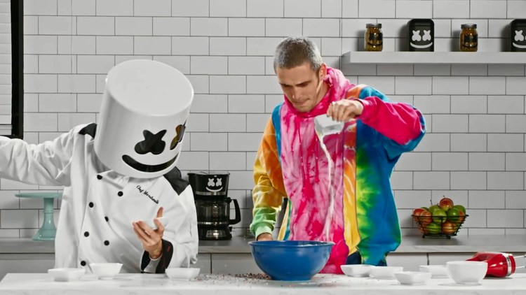 棉花糖烹饪课堂系列之:marshmello和六六lauv教你制作奶油蛋糕!