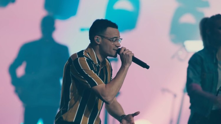 当代基督乐团elevation worship与福音歌手tauren wells合作《echo》