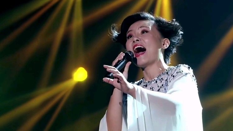 一首普通民歌《小河淌水》,国家队却唱出这样的气势?