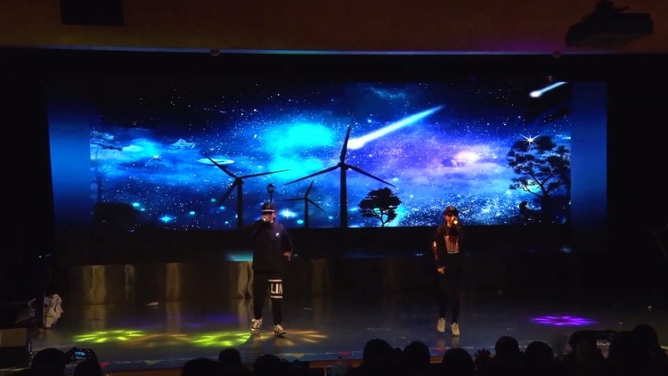 - 《放假了》 现场版