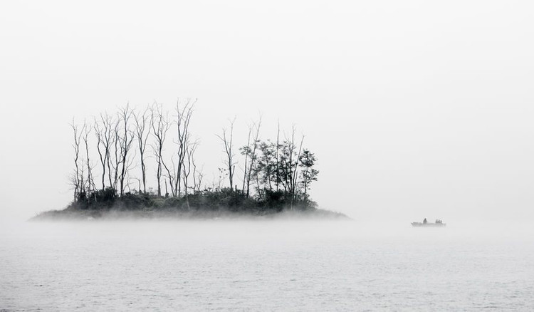 再一次提到的孤岛,还是他们初见的地方.