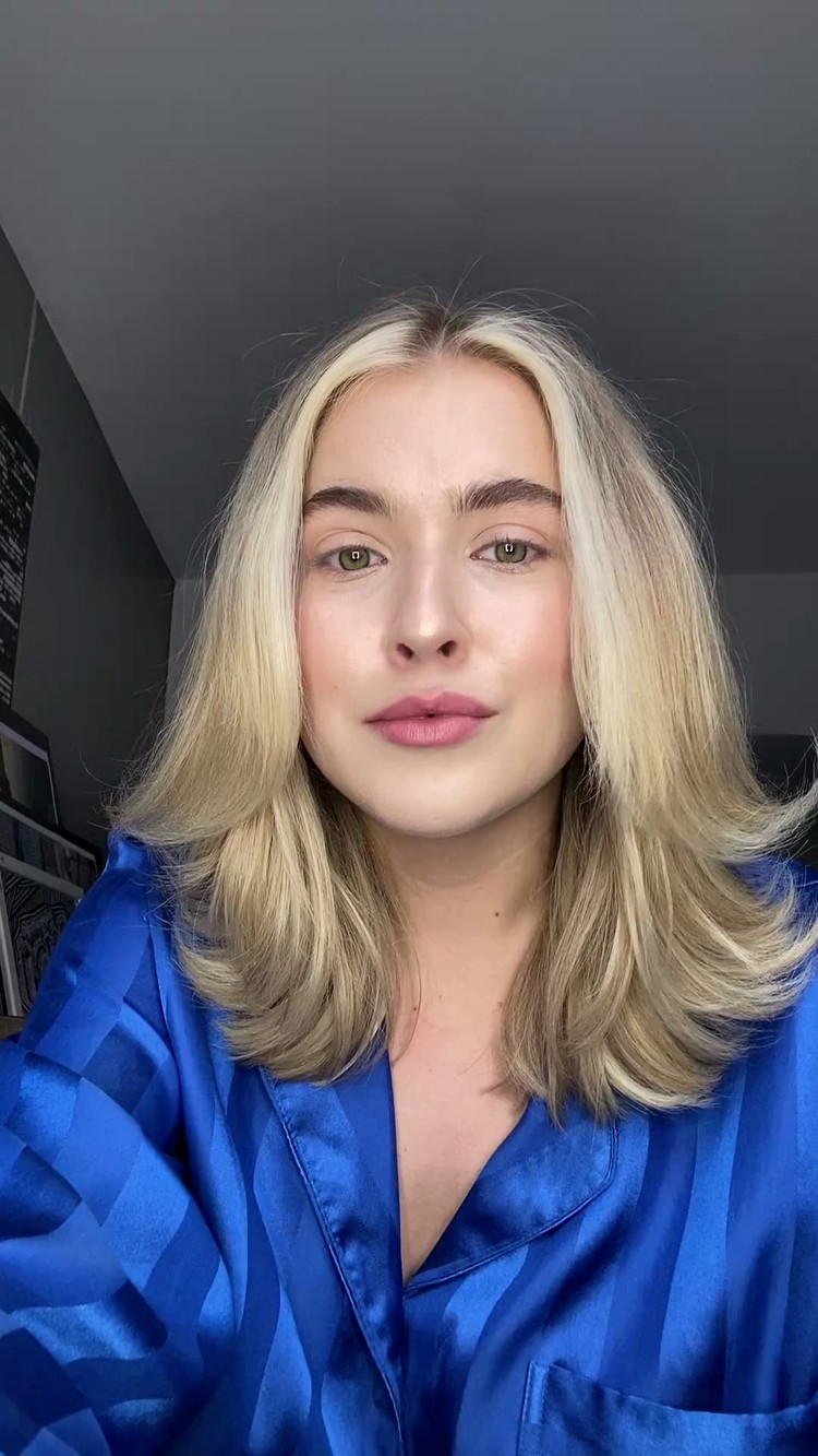  - LOVA和中国粉丝们的独家Q&A视频