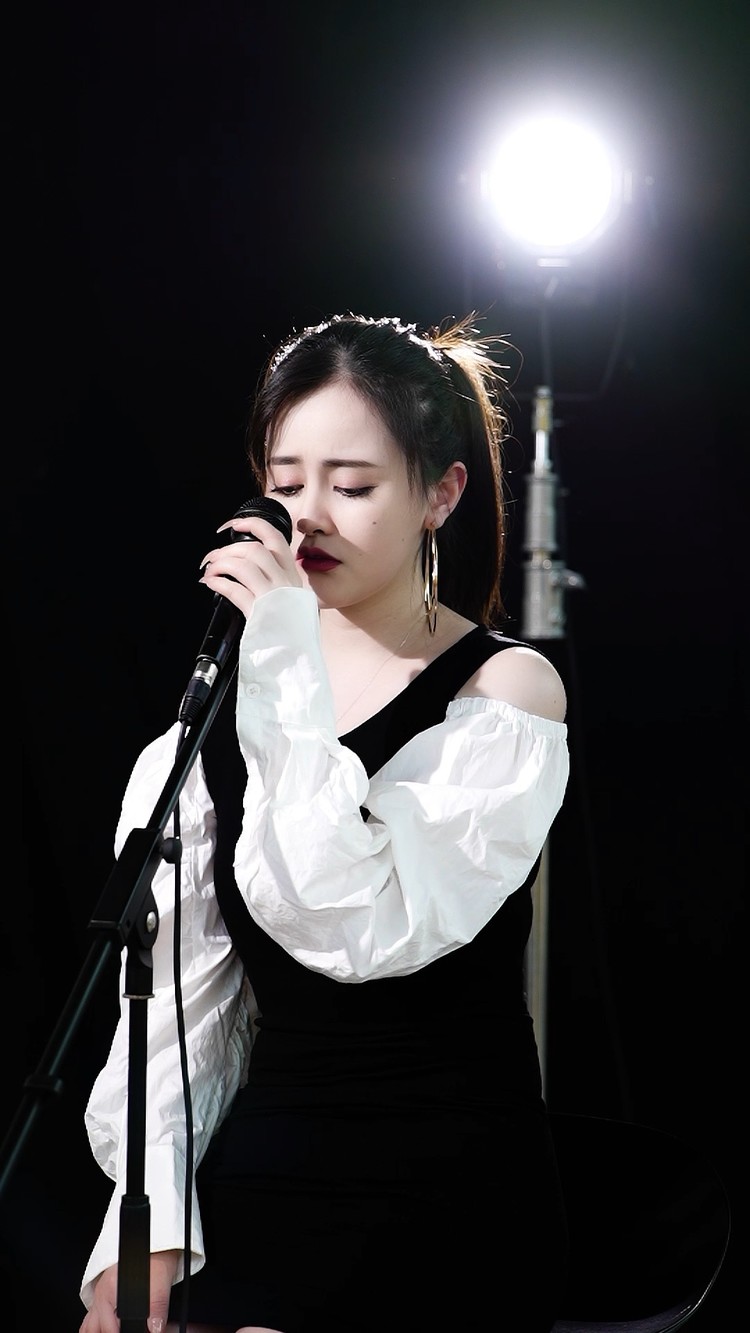 哈利halleeee《星星失眠》,一起走吧,从此便不愿让你孤身一人