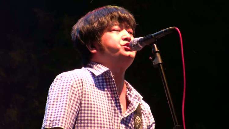 何勇我还记得那个穿着海魂衫的摇滚少年