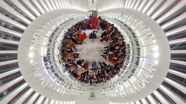  - 民乐大师携百鸟朝凤，吹响纽约世贸大厦！