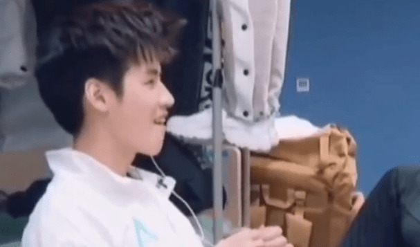 - #快乐源泉#任豪今天和世界熟了吗