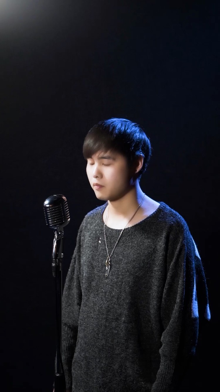 韩安旭不在超稳现场温柔嗓音深情款款