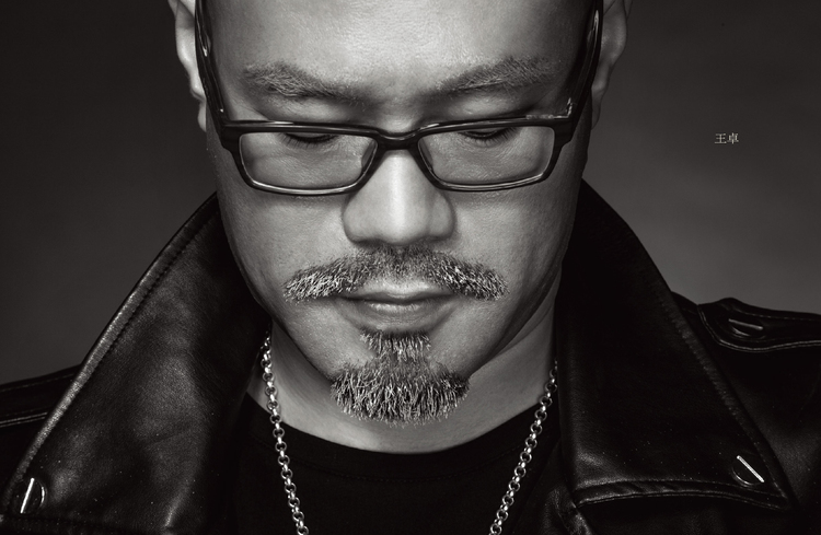 11/《生之门》生之门王卓同为中国好声音选手,王卓演唱的这首《生之门