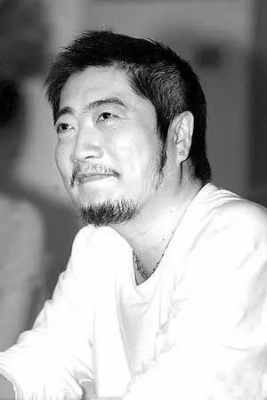 小虫擅于让歌手咸鱼翻身的音乐制作人