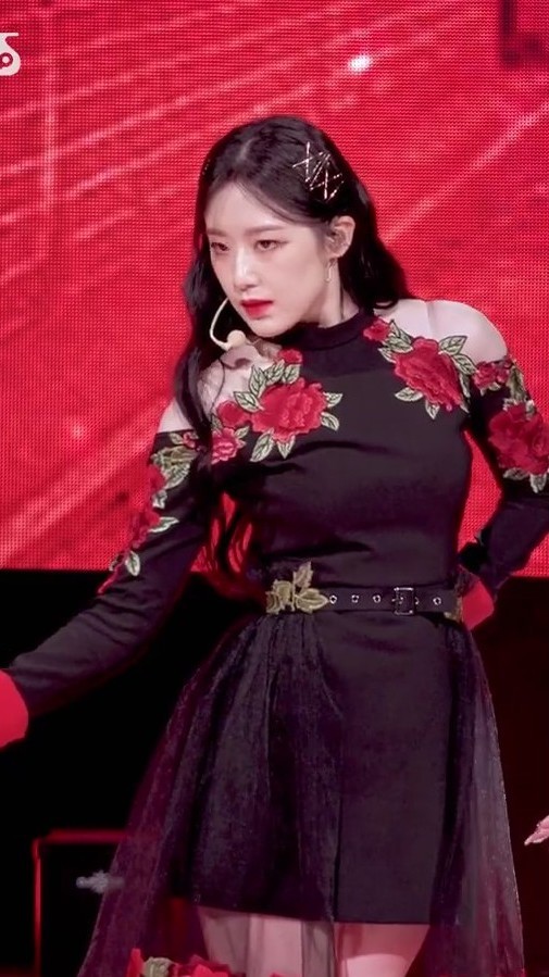 gidle徐穗珍火花横版直拍