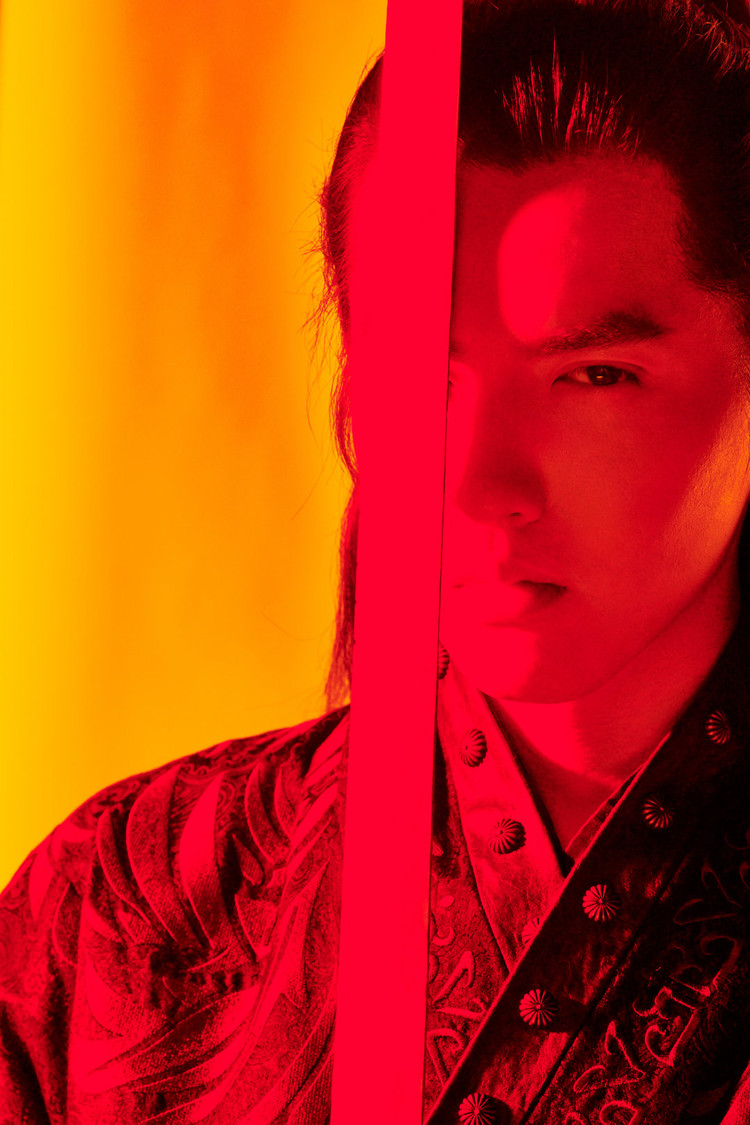 吴亦凡《贰叁》|以温暖之名,行音乐之实