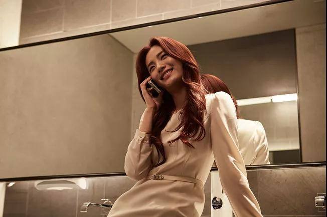 对于未来想成为怎样的演员,nana也有自己的看法:"不管什么衣服都能穿