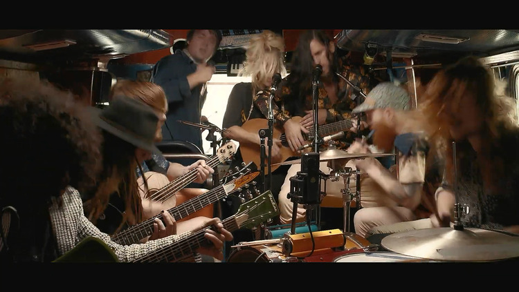 - #Walk off the Earth#超强创意翻唱#布兰妮# 经典作Toxic!