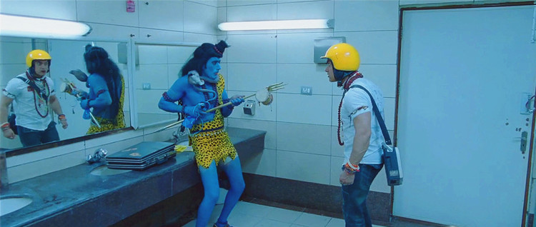  - 外星人在一块破石上抹红颜料，就能暴富考高分，结果人人排队投钱