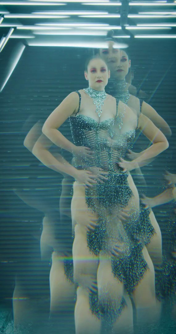  - 电音制作人KARRA新单Buy Me Love官方MV首播