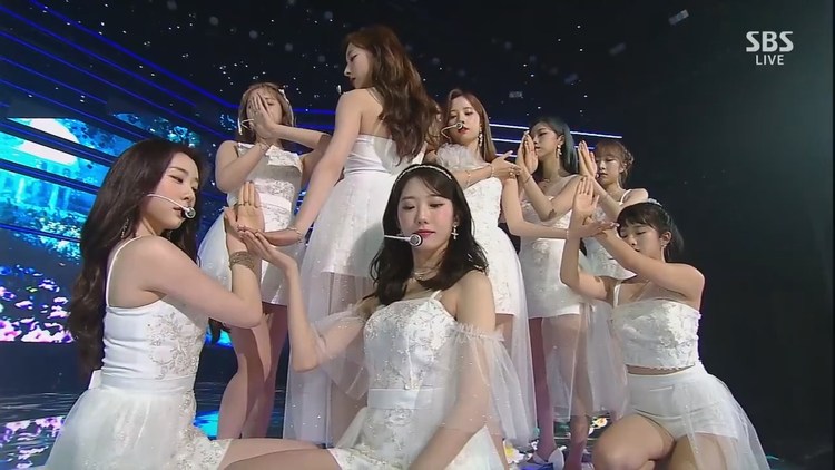 kpop现场版# 200621 宇宙少女 - butterfly @ 人气-歌谣