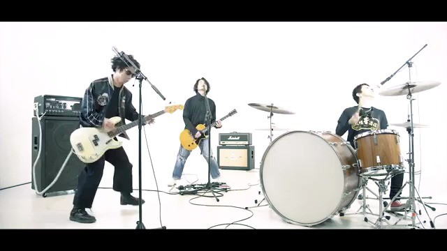  - SIX LOUNGE - スピード