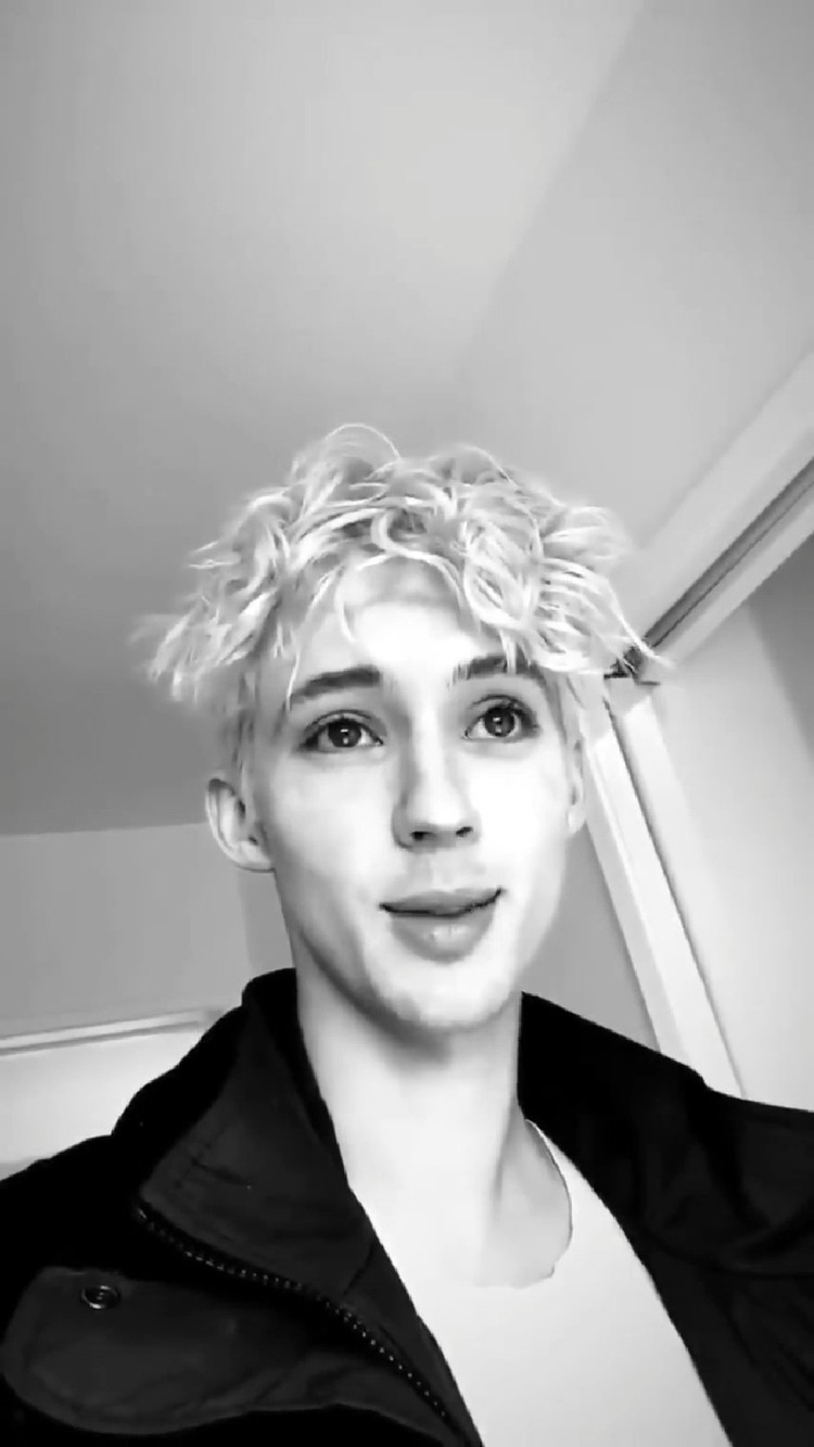 戳爷troye sivan&霉霉taylor swift同台演唱my my my很惊喜有木有