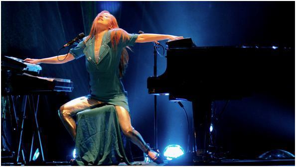 hole (courtney love, patty schemel,kristen pfaff ,melissa auf