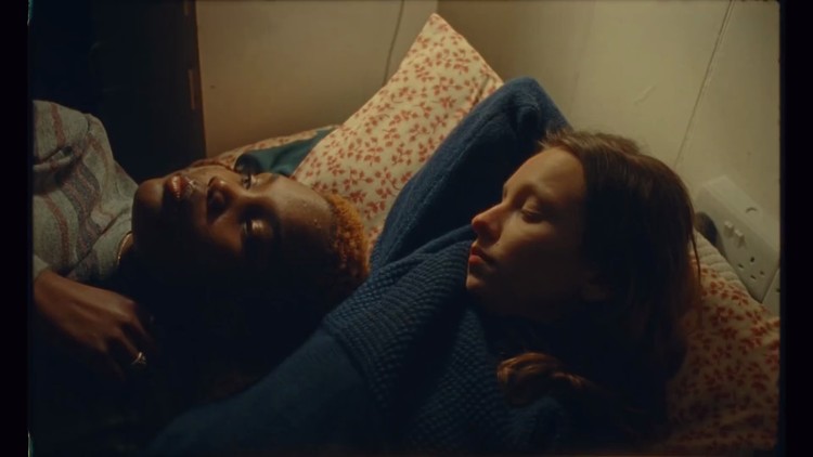 - 你并非像你想象中的那么孤独 | Arlo Parks - Hope