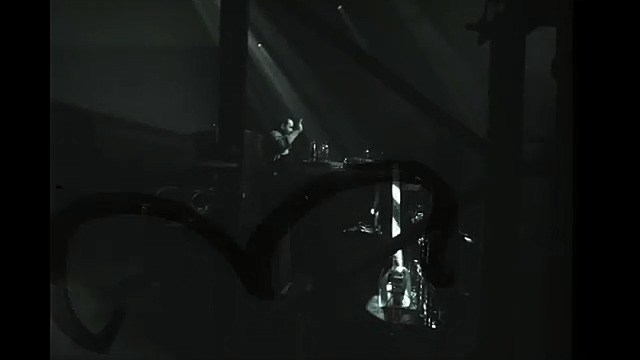 - 午夜暴龙们的万圣之夜