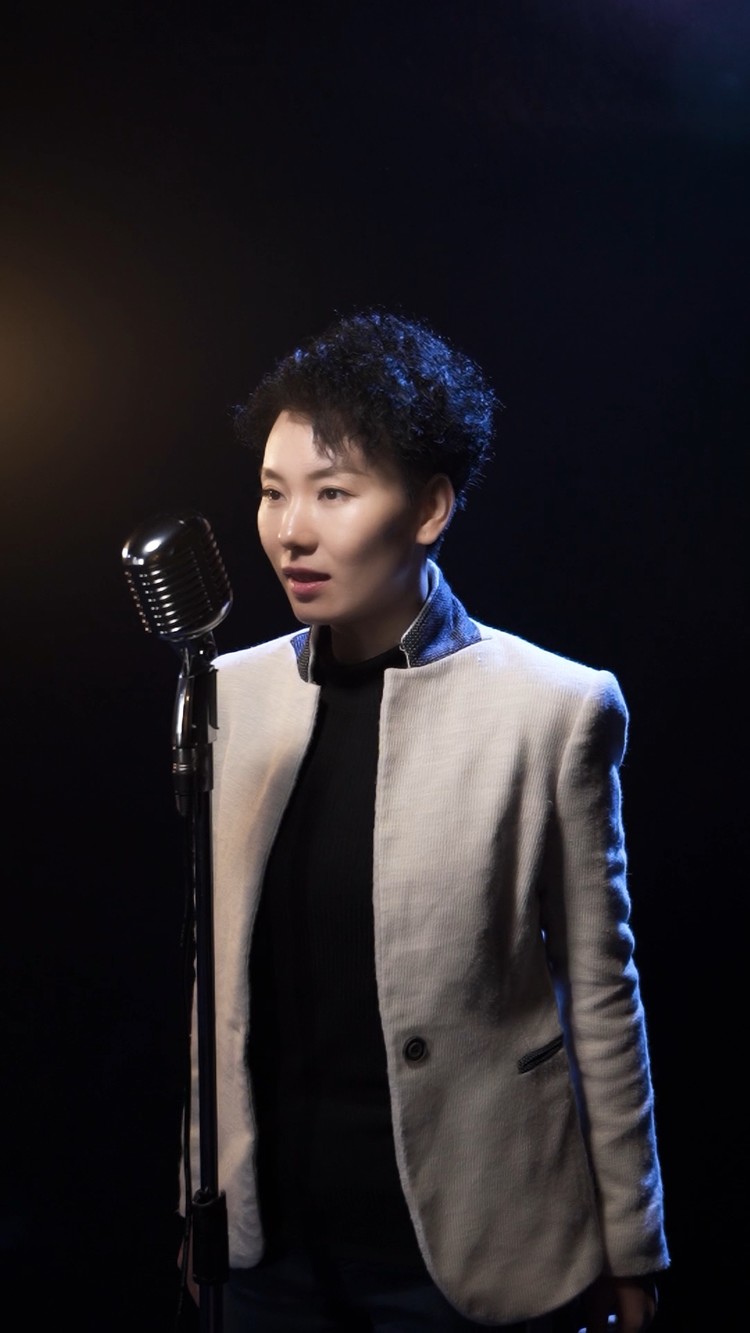 《请先说你好》英崽