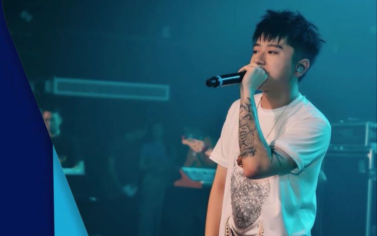 cdc成都集团-王以太"人活一张脸 树活一张皮"《la in the