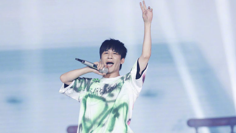  - 大张伟 & 乐华NEXT组合演绎《我怎么那么好看》2.0