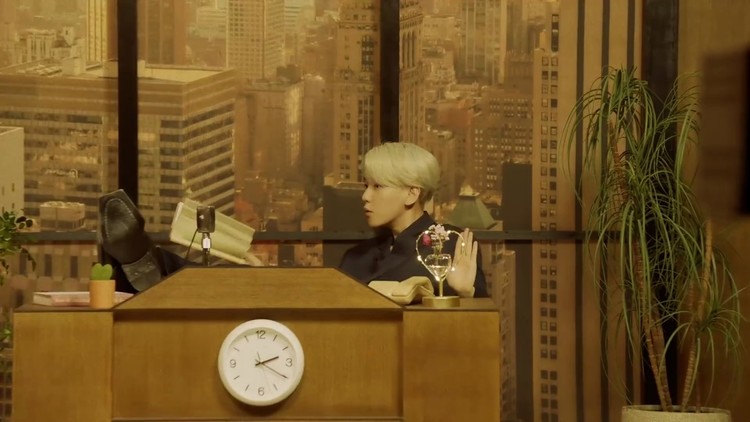 伯贤  get you alone> mv预告#2