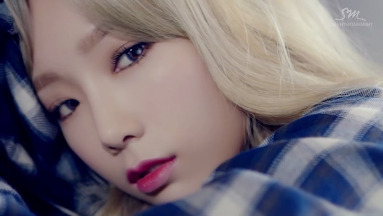 精彩再现泰妍taeyeonrain2016mama现场