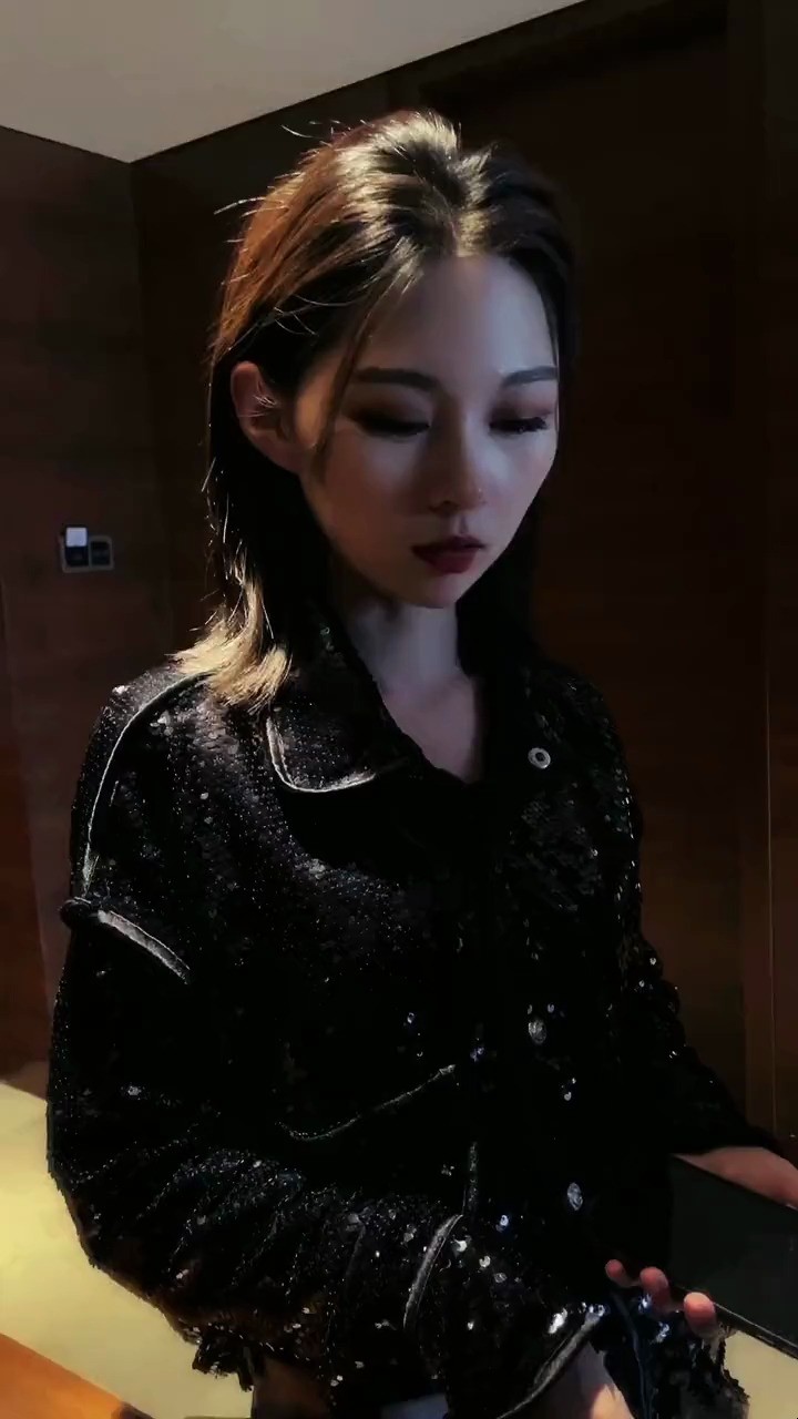 阿悠悠《一曲琵琶》 谁贪图谁的天下 热门歌曲