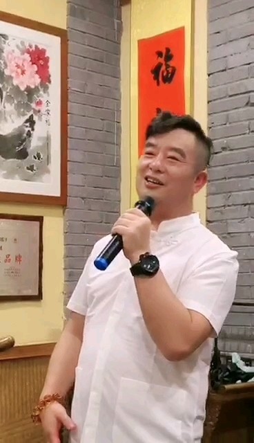  - 现场版（哥哥的山梁妹妹的坡）作词蔡忠阳.段娟，作曲李先锋。