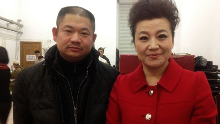  - 小香玉二婚老公和儿子曝光，老公长得比王为念帅气，小香玉谈家庭