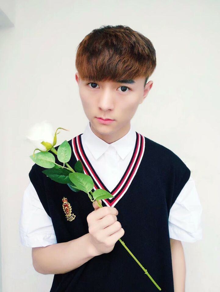 威仔那些歌里的经典歌词