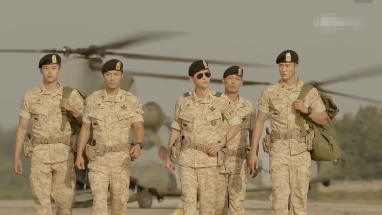 - 《太阳的后裔》名场面来了,这个风吹头纱简直不要太美