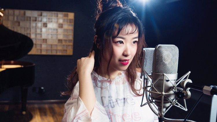  - 你的金融系学妹已上线丨《再见萤火虫》，心动了吗？