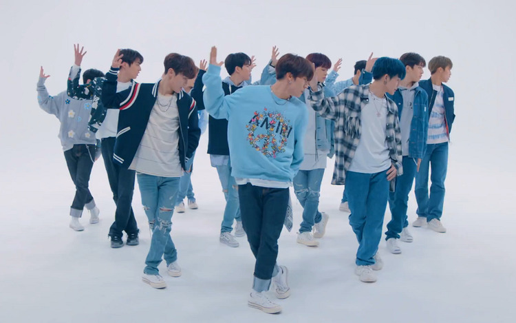 yg男团刀群舞之光!treasure「going crazy」舞蹈版