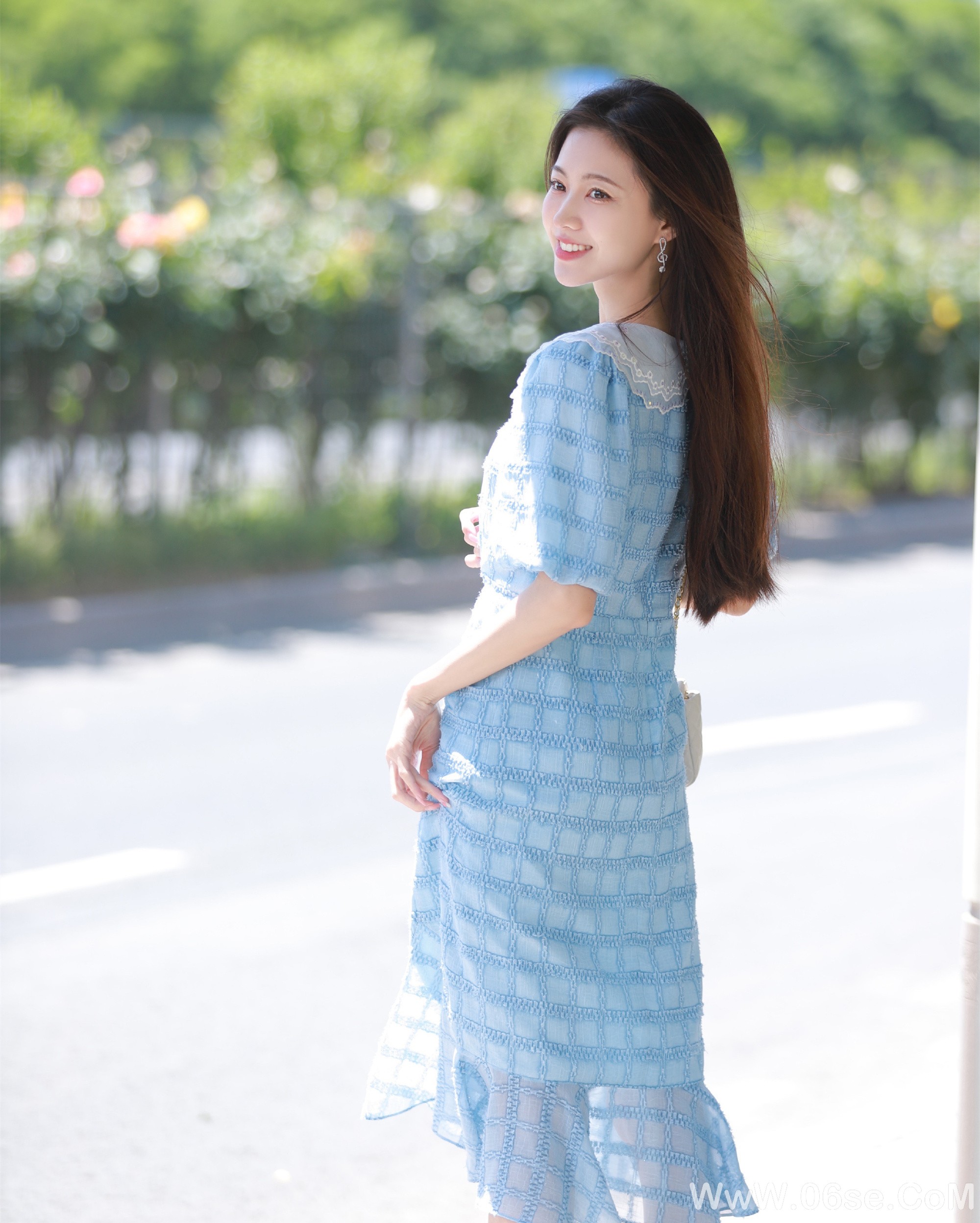 图片[13]-气质美女丨让人心动的微笑美女-六色网