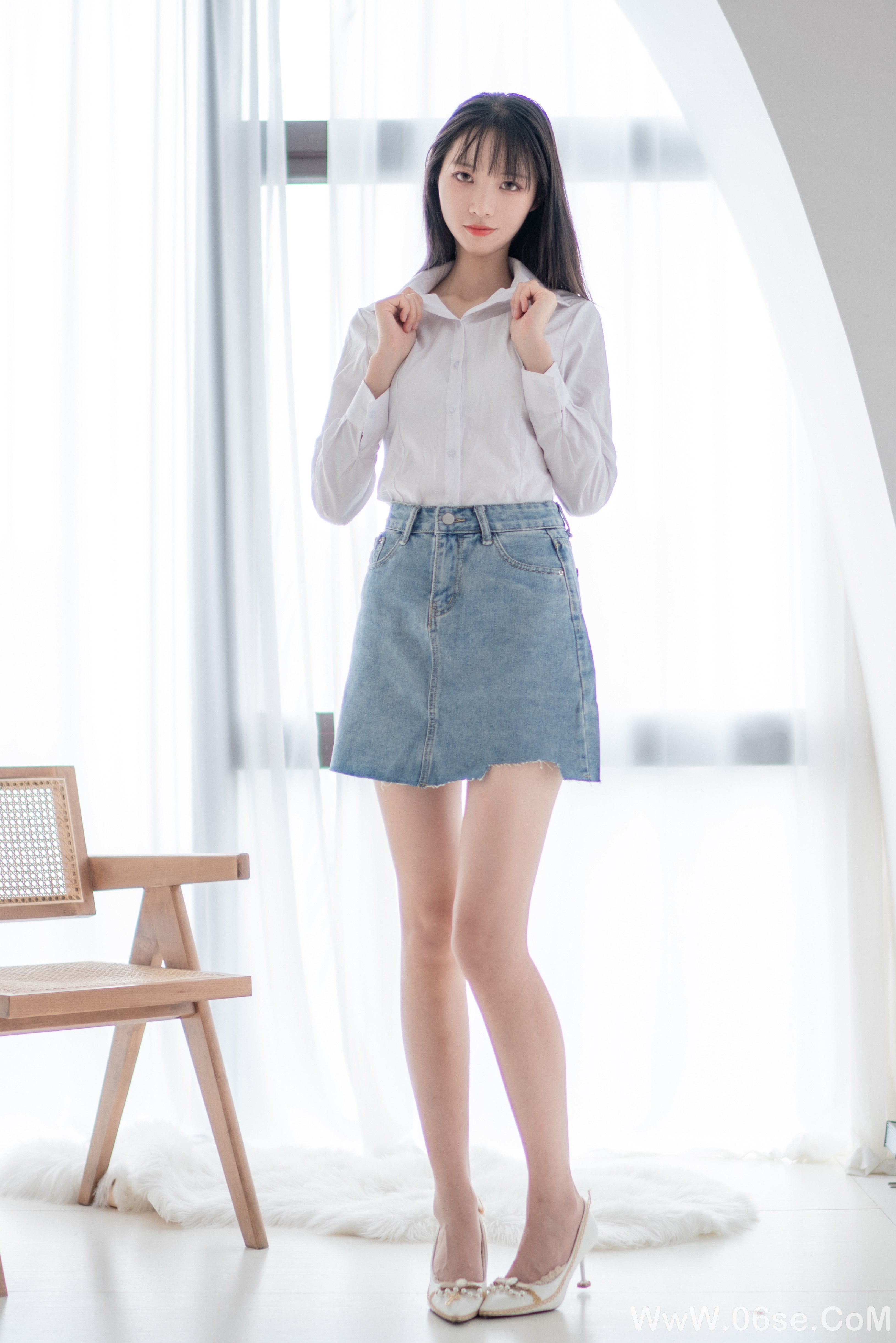 图片[8]-美女壁纸丨衬衫牛仔裙小姐姐-六色网