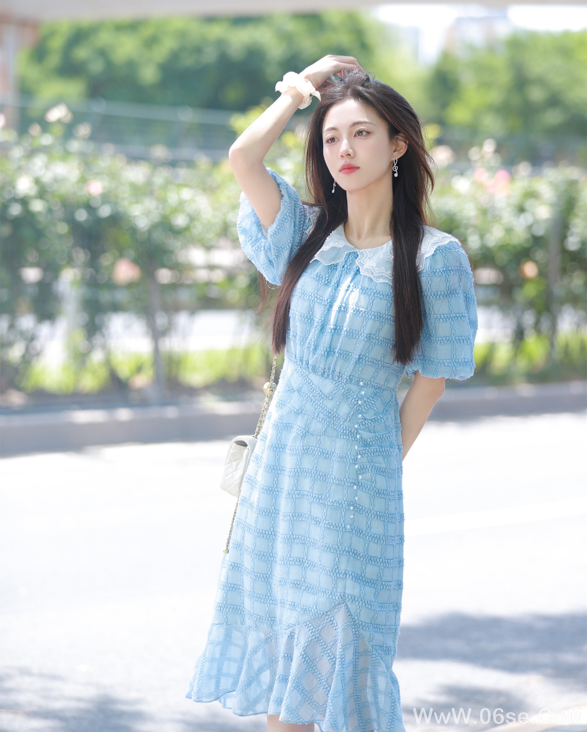 图片[10]-气质美女丨让人心动的微笑美女-六色网