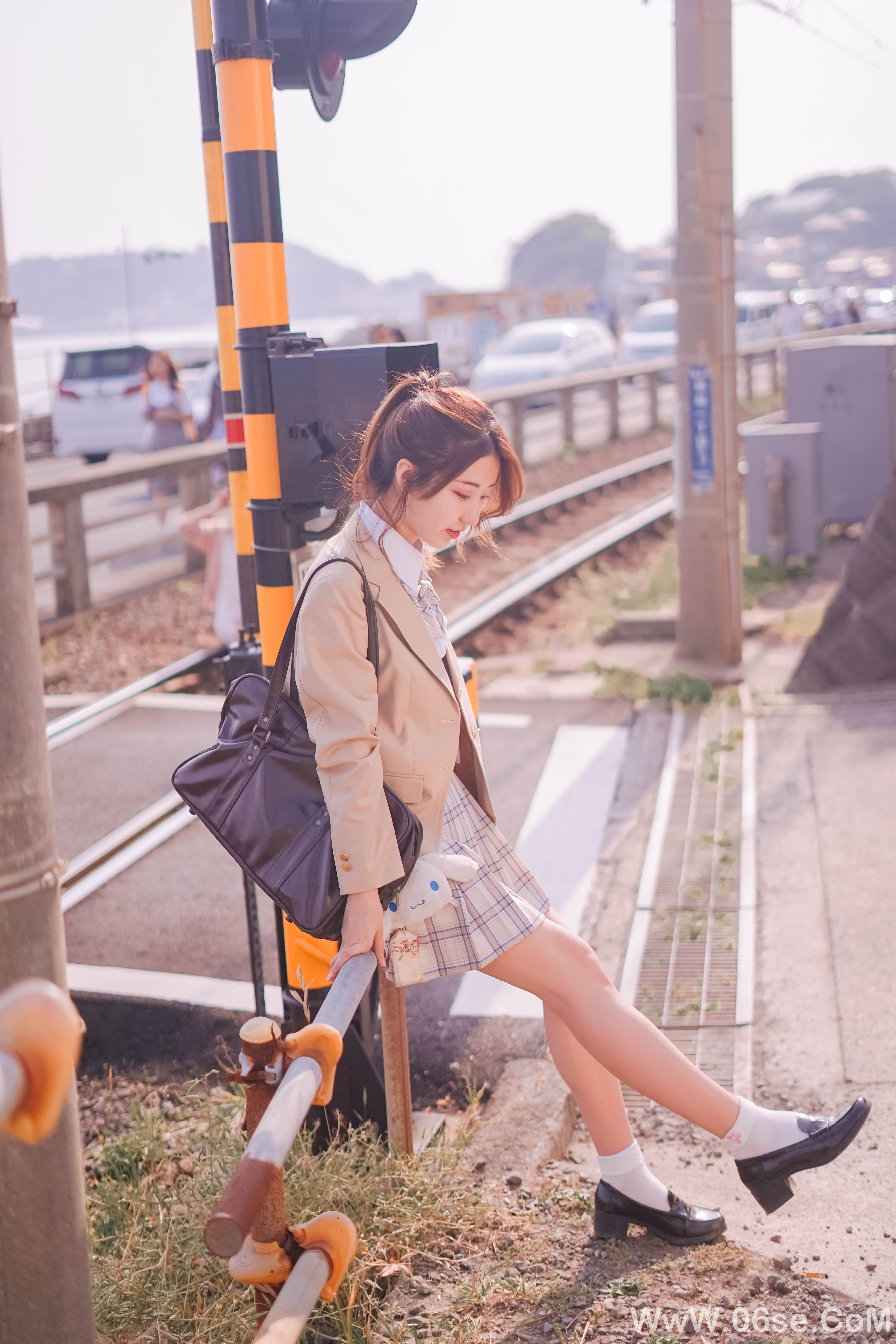 图片[6]-清纯美女丨短裙制服美女-六色网