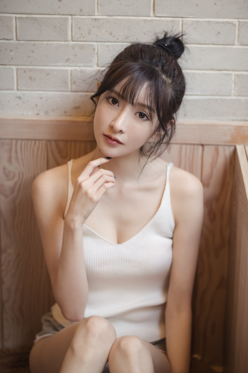 图片[9]-美女壁纸丨清新灵动的甜美女孩-六色网