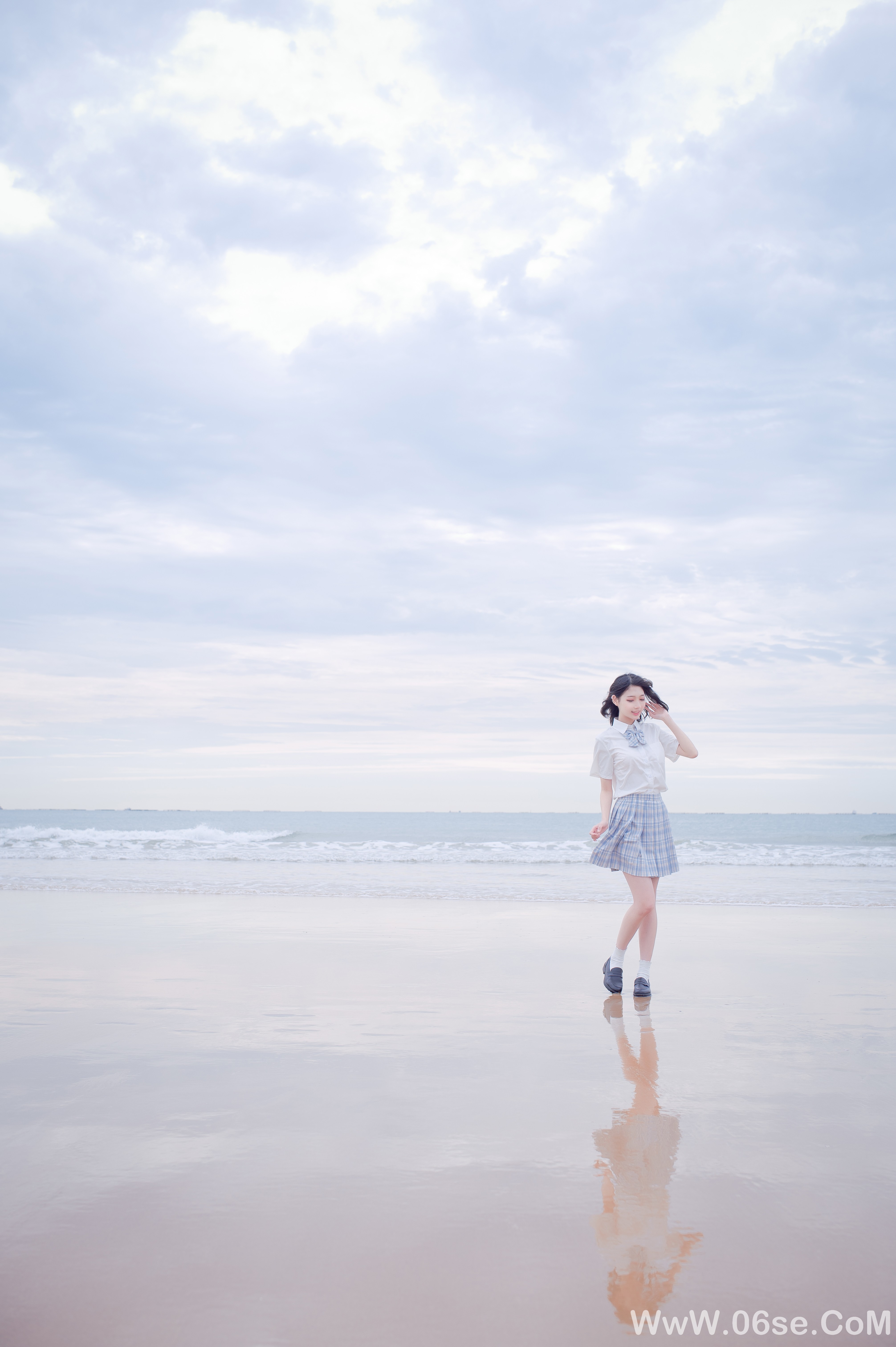 图片[2]-美女美图丨清新靓丽海边jk美女-六色网