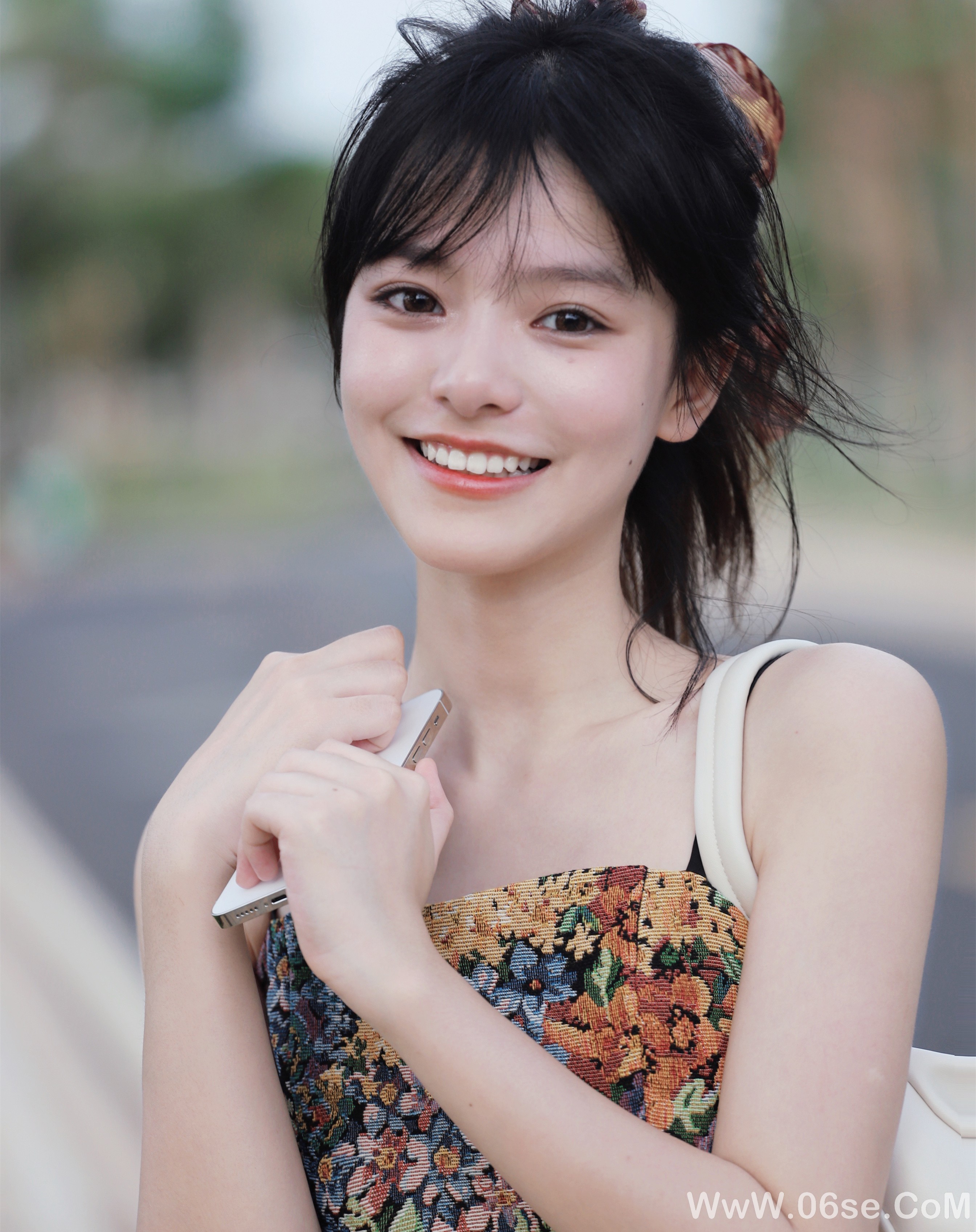 图片[17]-清纯美图丨甜美可人的小姐姐-六色网
